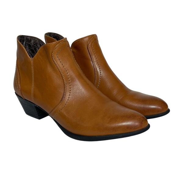 ARIAT Women’s Distressed Cognac Short Side Zip Ankle Boot size 9